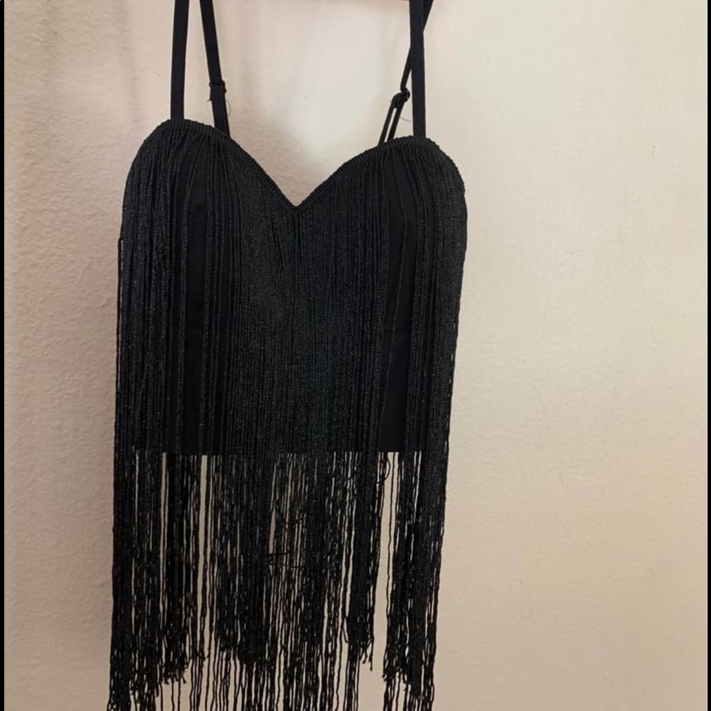 -Black crop top